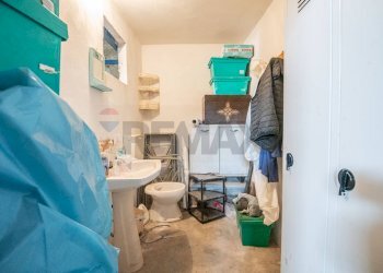 Bagno - Locale Commerciale C.da Borgesia SS194 Km32, Francofonte - foto 13