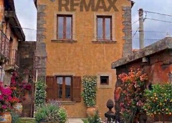 Casa all\'aperto - Casa indipendente Via Stazione
 
156, Acireale - foto 3