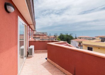 Foto 15 - Bilocale Via Vittorio Emanuele II
 
14, Gravina di Catania - foto 15