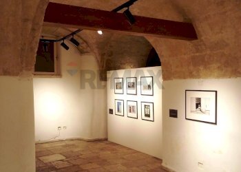 Stanza vuota - Commercial Premises Strada Vallisa
67, Bari - photo 9