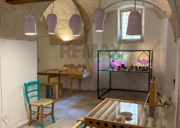 Soggiorno - Commercial Premises Strada Vallisa
67, Bari - photo 15