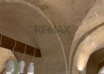 Dettagli - Commercial Premises Strada Vallisa
67, Bari - photo 18