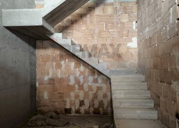 Scale - Three-room apartment Via Camillo Benso Di Cavour
 
sn, Grumo Appula - photo 29