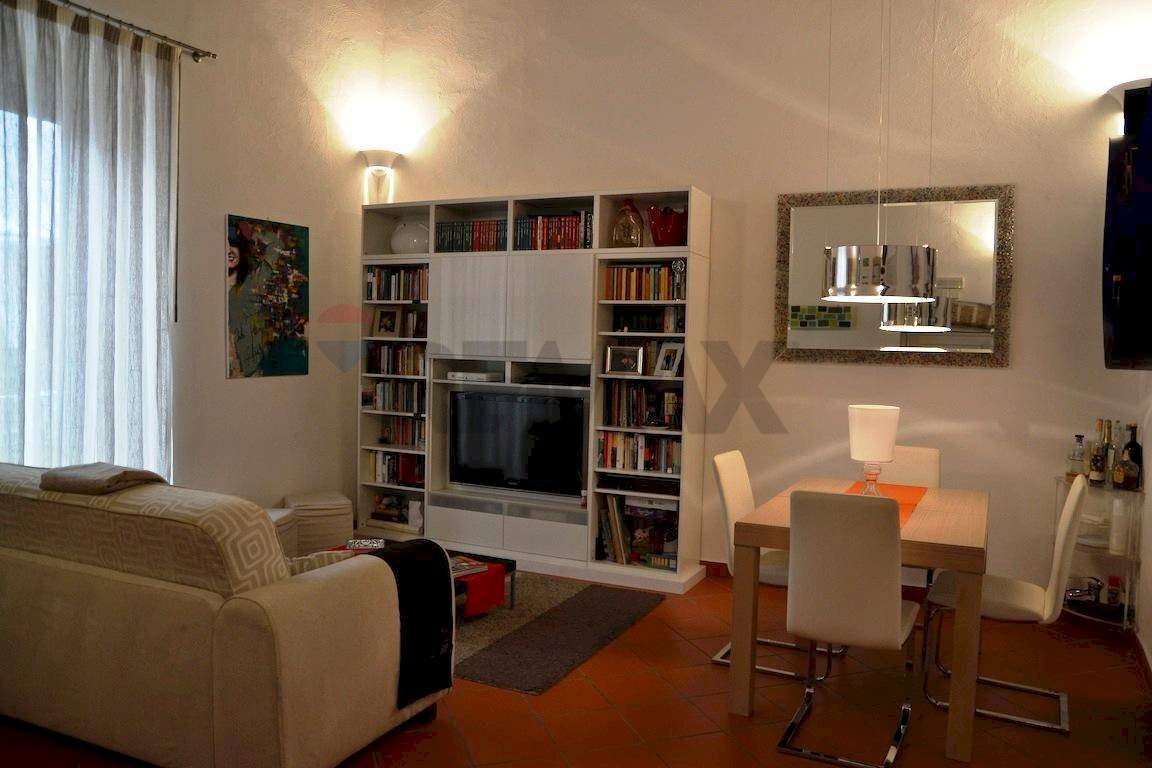 Sala da pranzo - Two-room apartment Strada San Bartolomeo
 
22, Bari - photo 1