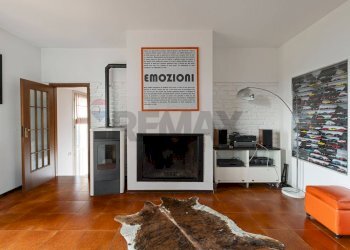 Soggiorno - Appartamento Via Bonfanti Innocenti
 
8, Bosisio Parini - foto 8