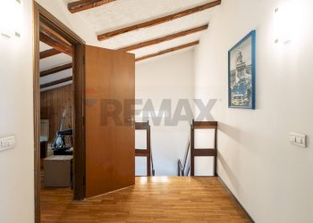 Hall / corridoio - Appartamento Via Bonfanti Innocenti
 
8, Bosisio Parini - foto 22