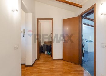 Hall / corridoio - Appartamento Via Bonfanti Innocenti
 
8, Bosisio Parini - foto 26