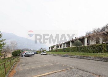 Edificio all\'aperto - Appartamento Via Bonfanti Innocenti
 
8, Bosisio Parini - foto 39