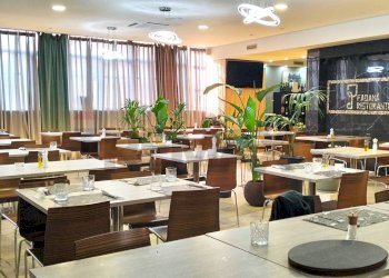 Sala da pranzo - Commercial Premises VIA DANTE, Bellusco - photo 1