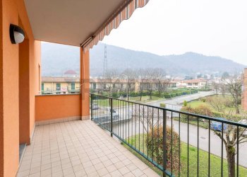 Balcone - Quadrilocale Via Virgilio  Poeta
 
3, Brivio - foto 7