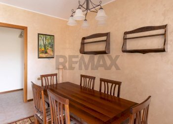 Sala da pranzo - Quadrilocale Via Virgilio  Poeta
 
3, Brivio - foto 13