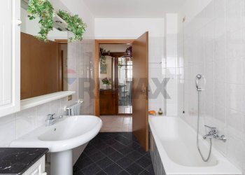 Bagno - Quadrilocale Via Parini
 
3, Olgiate Molgora - foto 21