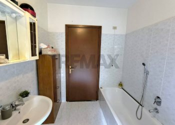 Bagno - Three-room apartment via don mauro bonzi
 
36, Desio - photo 20