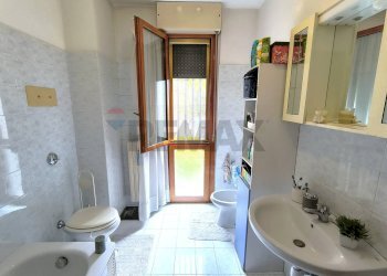 Bagno - Three-room apartment via don mauro bonzi
 
36, Desio - photo 21
