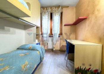 Camera / camera da letto - Three-room apartment via don mauro bonzi
 
36, Desio - photo 22