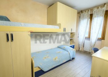 Camera / camera da letto - Three-room apartment via don mauro bonzi
 
36, Desio - photo 24