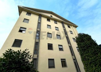 Edificio all\'aperto - Three-room apartment via don mauro bonzi
 
36, Desio - photo 31