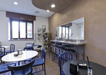 Sala da pranzo - Cafeteria - Cold Bar Piazza Carabelli
 
3, Usmate Velate - photo 9