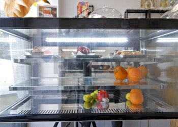 Dettagli - Cafeteria - Cold Bar Piazza Carabelli
 
3, Usmate Velate - photo 18