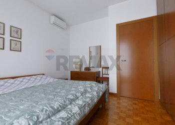 Camera / camera da letto - Villa via Manara
 
4, Lesmo - photo 33