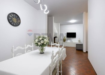 Sala da pranzo - Villa VIA ROMA
 
86, Casatenovo - foto 6