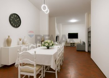 Sala da pranzo - Villa VIA ROMA
 
86, Casatenovo - foto 7