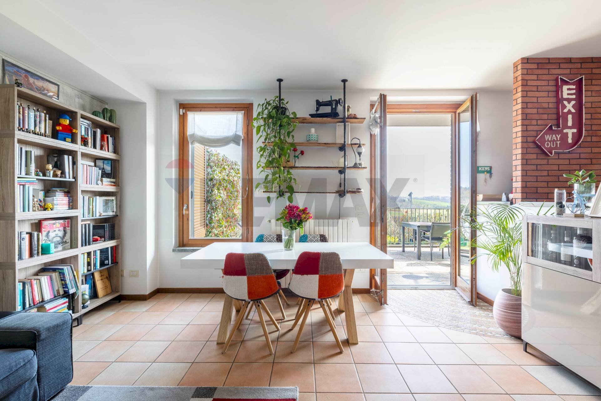 Sala da pranzo - Trilocale Via Enaudi
 
1, Besana in Brianza - foto 2