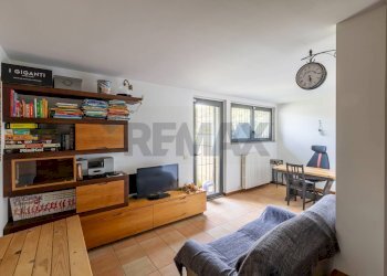 Sala da pranzo - Trilocale Via Enaudi
 
1, Besana in Brianza - foto 23