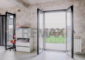 Bagno - Villa a Schiera via Nino Martoglio
 
18, Valverde - foto 10