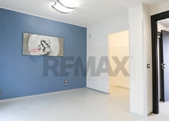 Stanza vuota - Villa a Schiera via Nino Martoglio
 
18, Valverde - foto 13