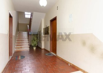 Ricezione / Lobby - Appartamento via Petralia
 
93, Aci Catena - foto 5