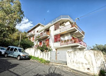 Edificio all\'aperto - Appartamento via barriera del bosco
 
13, Sant'Agata Li Battiati - foto 1