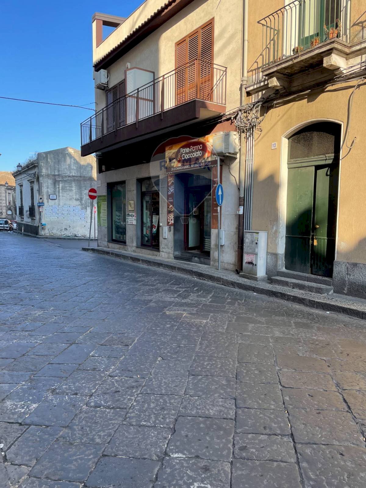 Edificio all\'aperto - Commercial Activity Via Dafnica
 
111, Acireale - photo 2