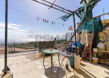 Terrazza - Quadrilocale via tripoli
 
272, Aci Castello - foto 5