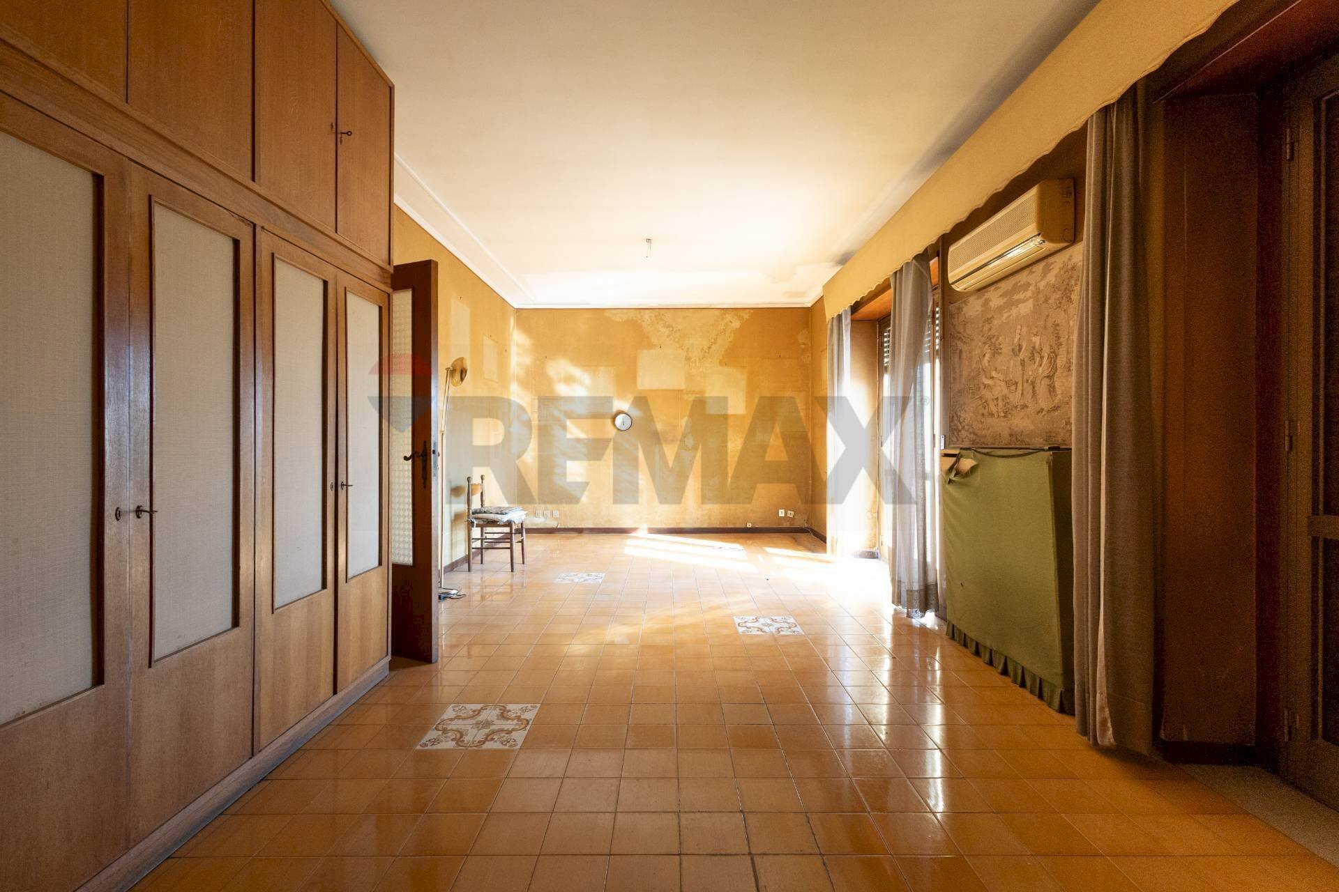 Stanza vuota - Quadrilocale Via Battista Grassi
 
5, Catania - foto 2