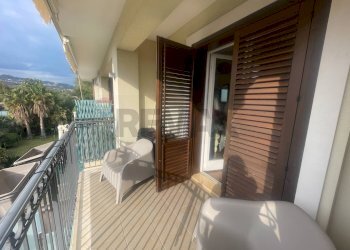 Balcone - Trilocale Via: Domenico Tempio
 
10, Aci Castello - foto 7