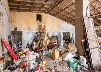 Dispensa di stoccaggio - Capannone via Rumania
 
4, Siracusa - foto 5