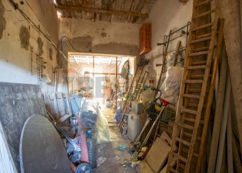 Dispensa di stoccaggio - Capannone via Rumania
 
4, Siracusa - foto 9