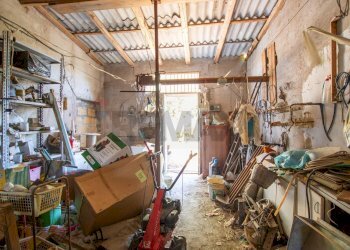 Dispensa di stoccaggio - Capannone via Rumania
 
4, Siracusa - foto 10