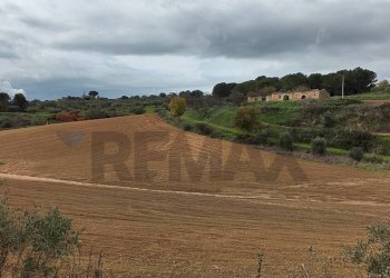 Vista delle montagne - Terreno edificabile contrada Regalseme
 
sn, Caltagirone - foto 16