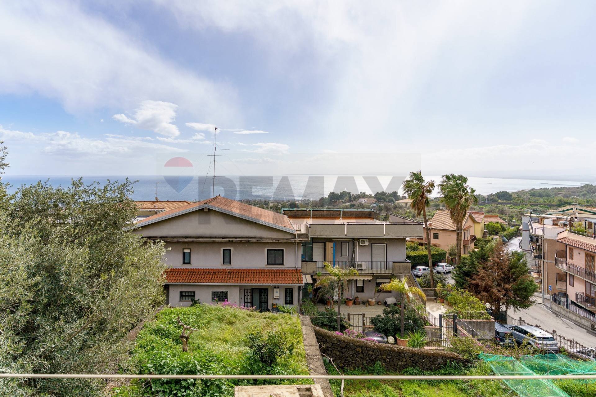 Casa all\'aperto - Quadrilocale VIA TRIPOLI
 
272, Aci Castello - foto 2