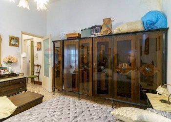 Camera / camera da letto - Quadrilocale VIA TRIPOLI
 
272, Aci Castello - foto 17