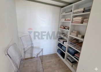 Cabina armadio - One-room apartment Piazza Napoli
 
33, Milano - photo 3