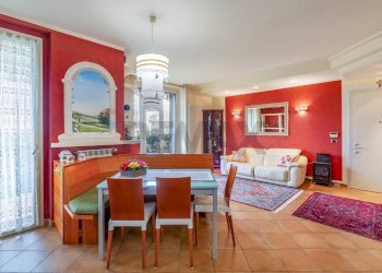 Sala da pranzo - Four-room apartment via lago del garda
 
17, Mulazzano - photo 4