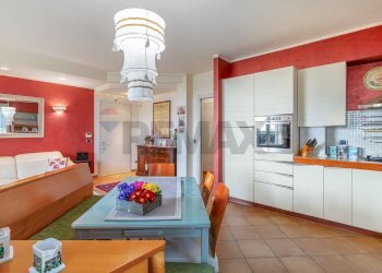 Sala da pranzo - Four-room apartment via lago del garda
 
17, Mulazzano - photo 5