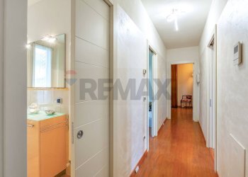 Hall / corridoio - Four-room apartment via lago del garda
 
17, Mulazzano - photo 10