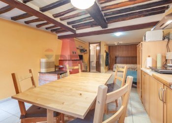 Sala da pranzo - Monolocale Via Vasco Venturelli
25, Carrara - foto 6