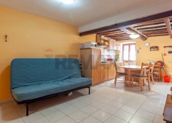 Sala da pranzo - Monolocale Via Vasco Venturelli
25, Carrara - foto 8