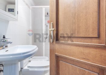 Bagno - Monolocale Via Vasco Venturelli
25, Carrara - foto 12