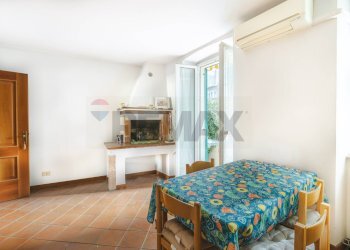 Sala da pranzo - Trilocale Via San Sergio
 
5, Trieste - foto 7